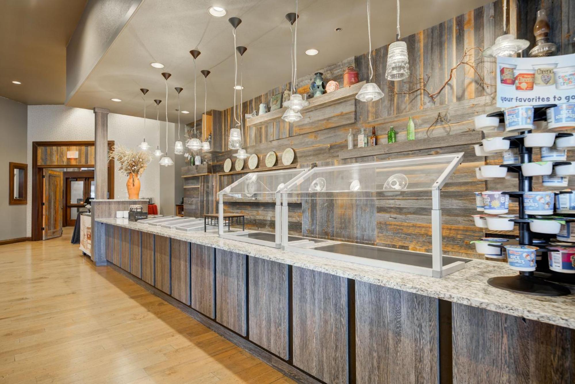 Holiday Inn West Yellowstone By Ihg Bagian luar foto