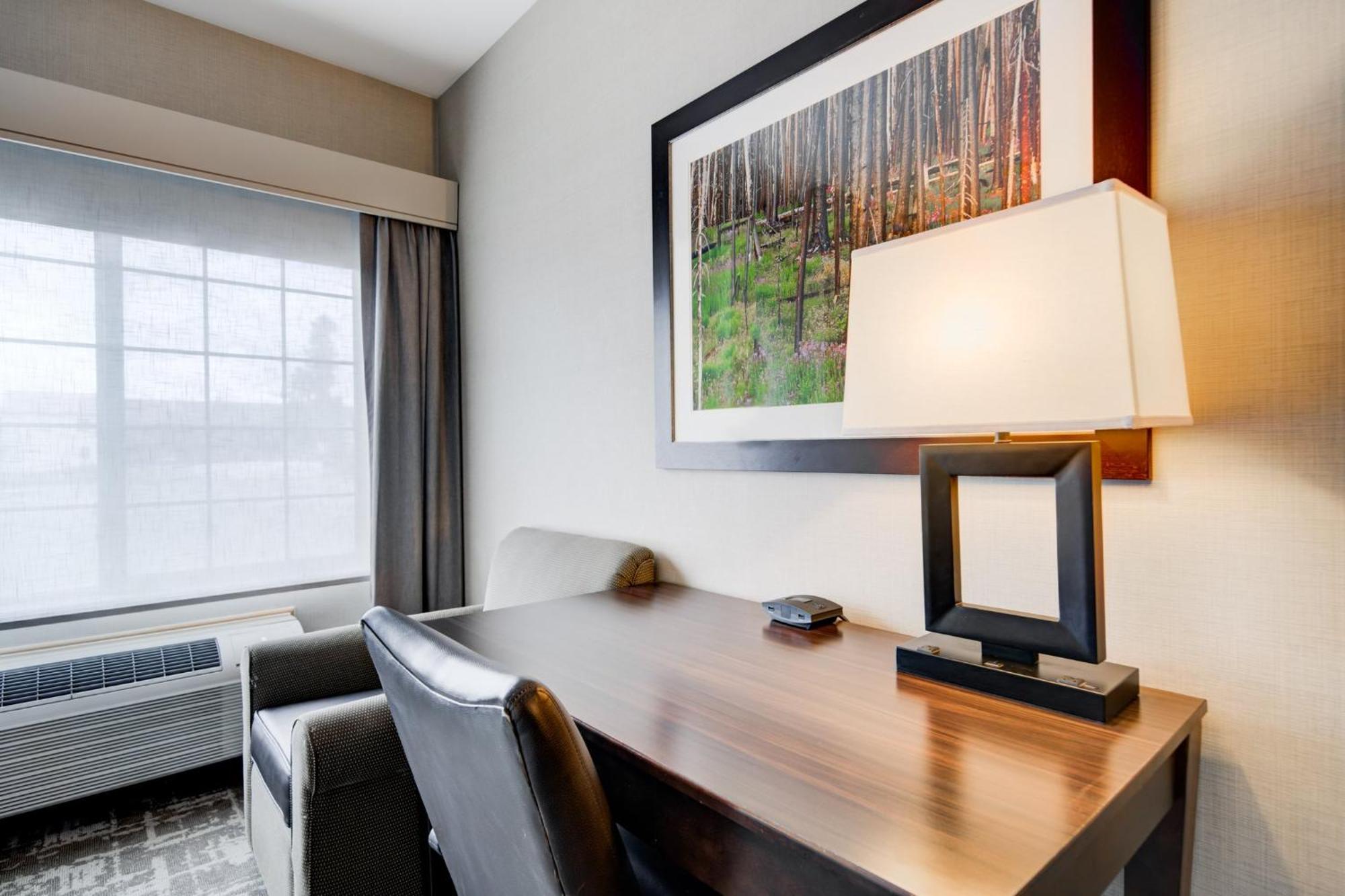Holiday Inn West Yellowstone By Ihg Bagian luar foto