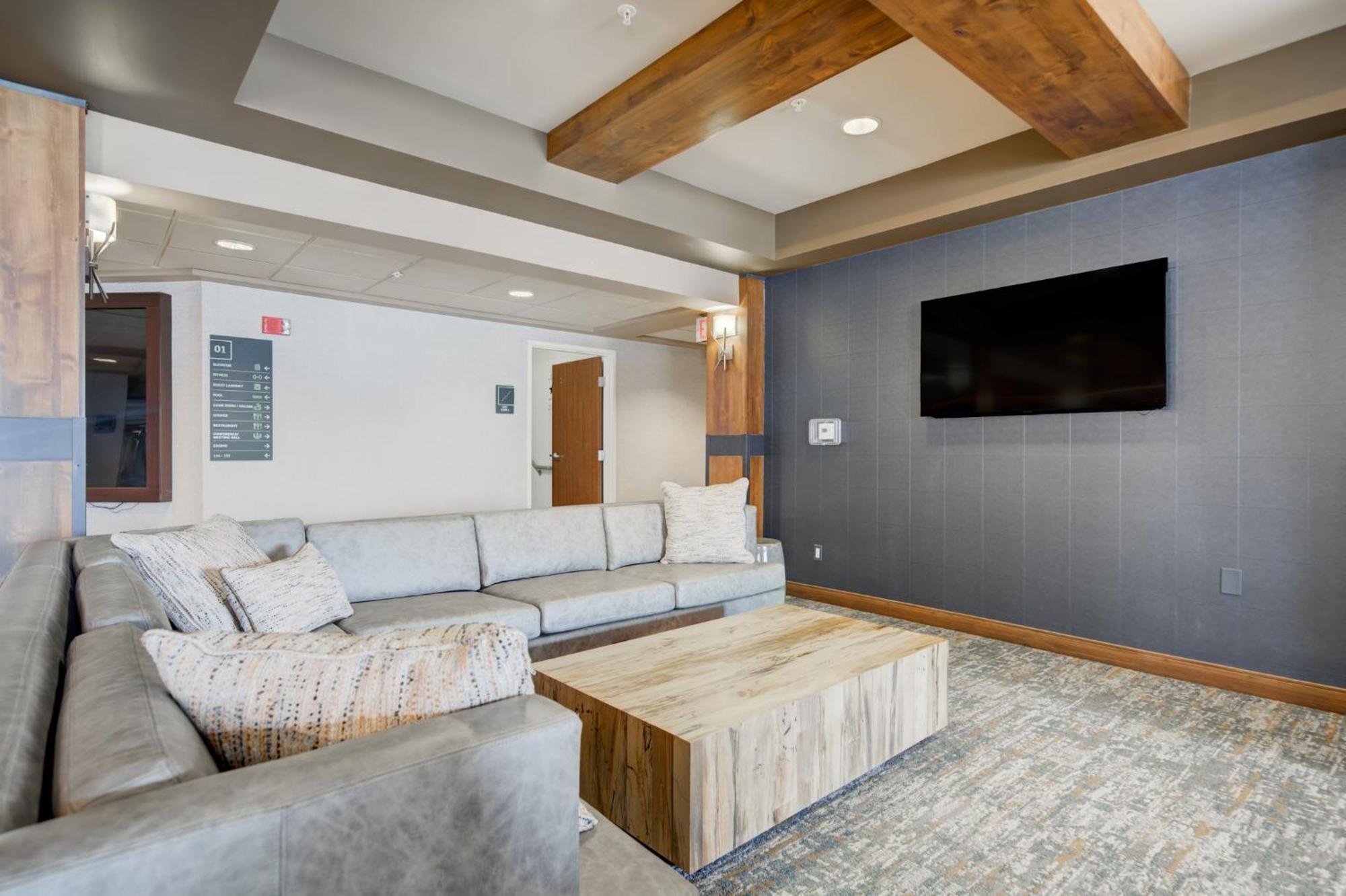 Holiday Inn West Yellowstone By Ihg Bagian luar foto