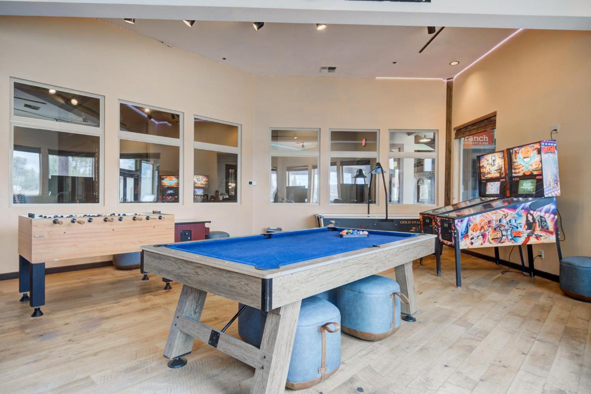 Holiday Inn West Yellowstone By Ihg Bagian luar foto