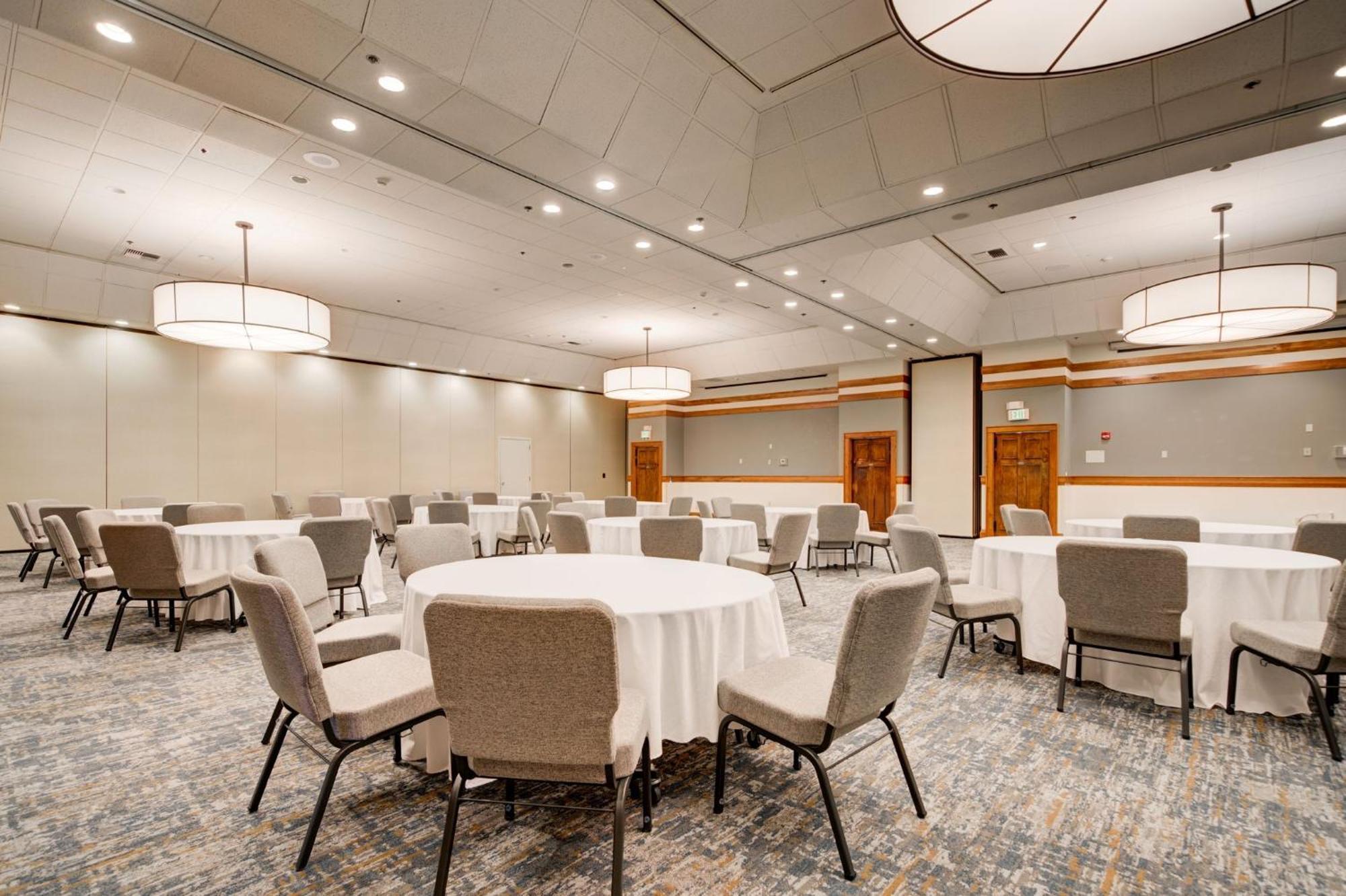 Holiday Inn West Yellowstone By Ihg Bagian luar foto