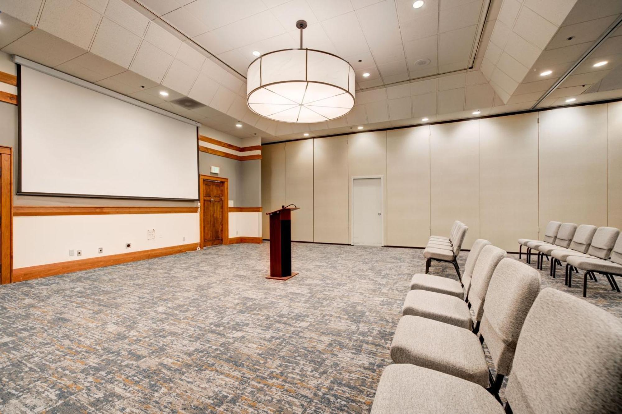 Holiday Inn West Yellowstone By Ihg Bagian luar foto
