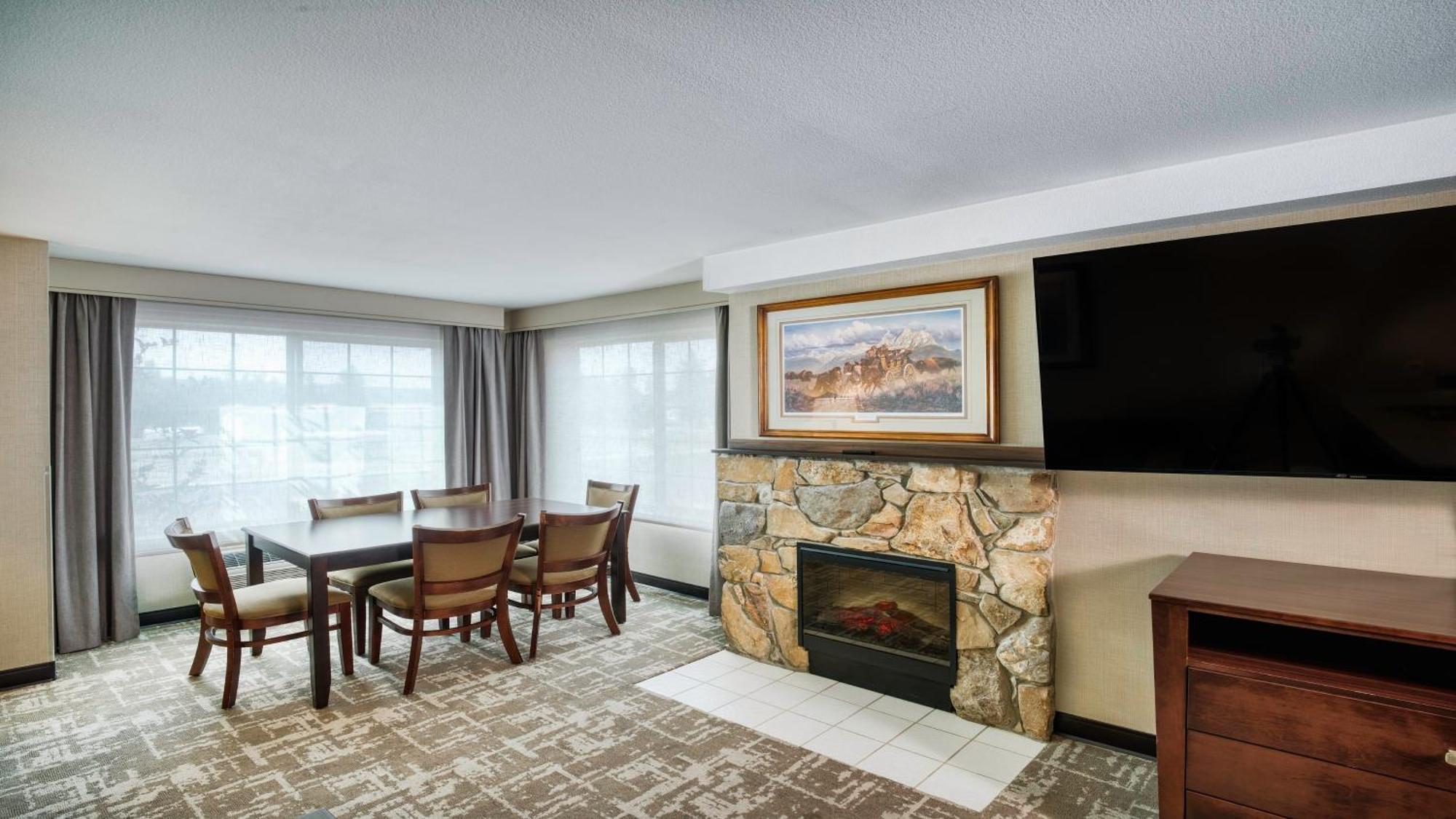 Holiday Inn West Yellowstone By Ihg Bagian luar foto