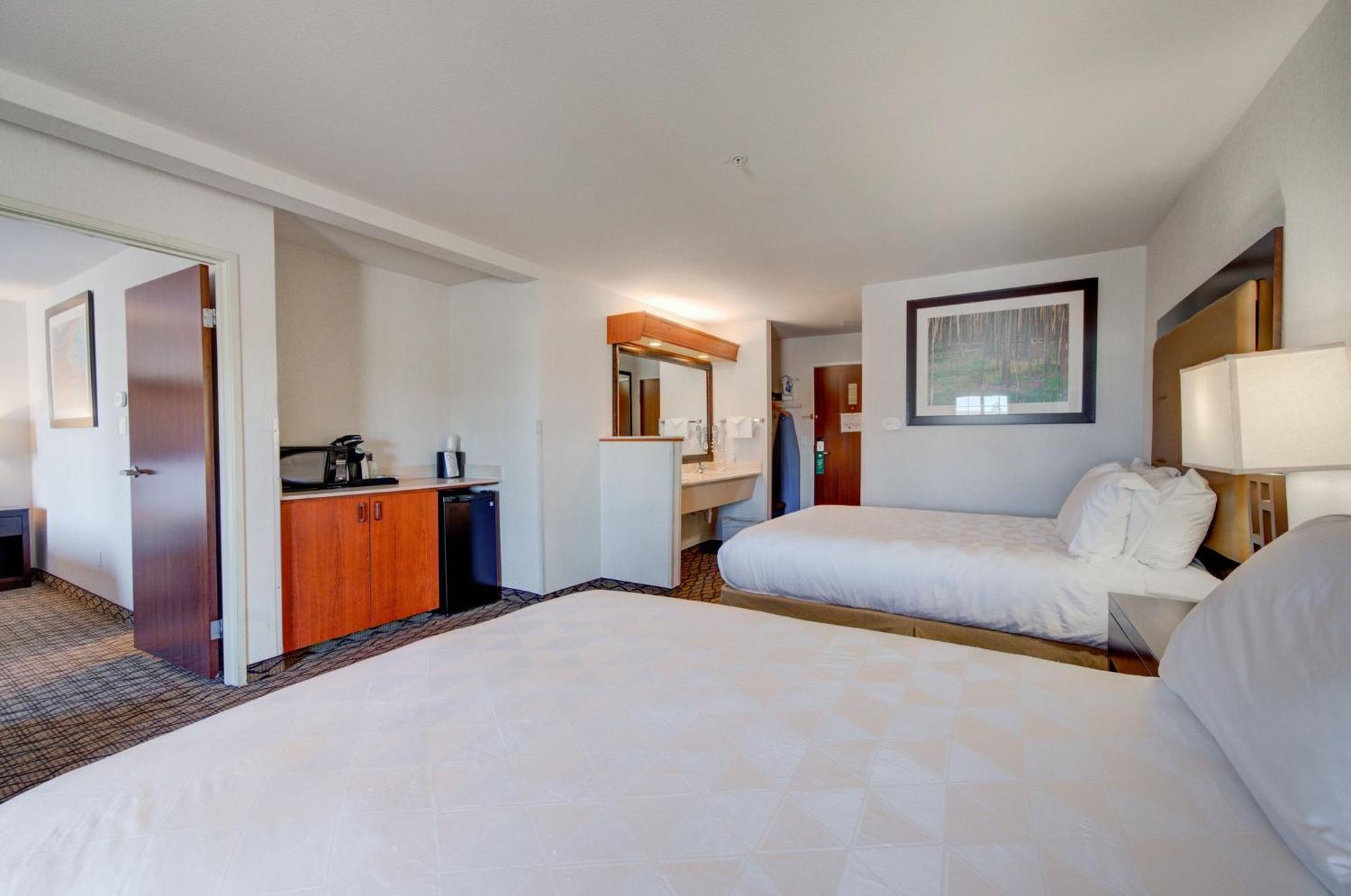 Holiday Inn West Yellowstone By Ihg Bagian luar foto